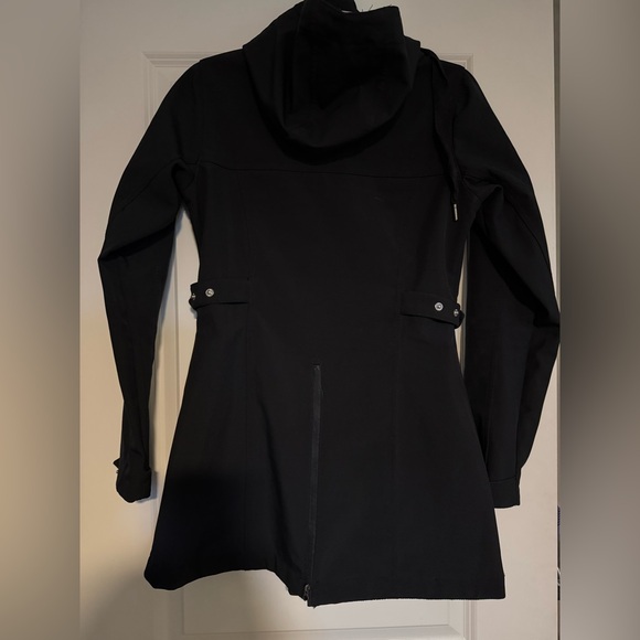 Horze Anna Softshell Riding Jacket | 4 - Picture 3 of 4